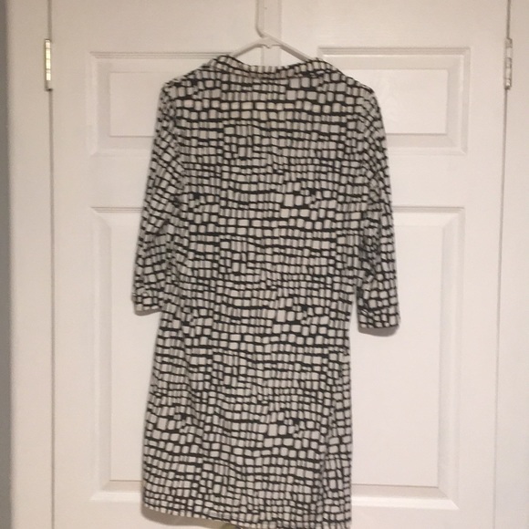 Black and White dress - Picture 4 of 4